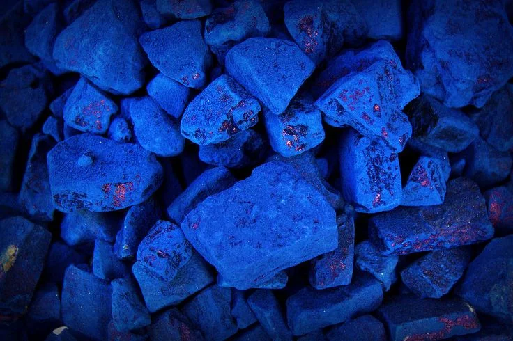 Raw Moroccan Nila rocks before processing into powder